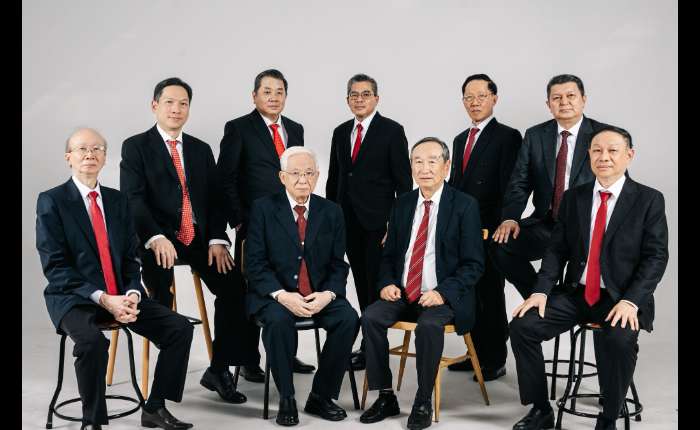 PT.Niramas Utama Tbk董事部和经理部合影留念