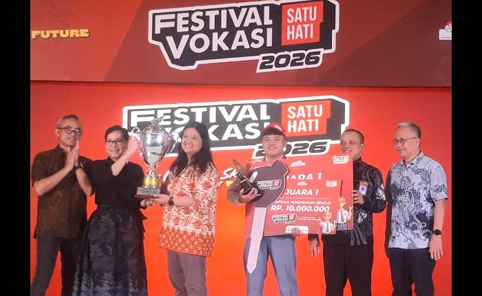 图为 获奖者公布。