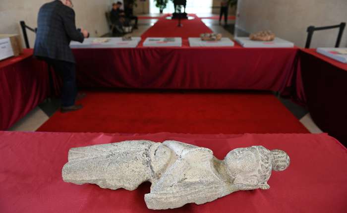 当地时间9月16日，华盛顿，中国文物艺术品和古生物化石返还交接仪式在中国驻美大使馆举行。中新社记者 陈孟统 摄