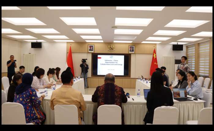 人工智能驱动的清洁能源解决方案会晤在北京举行