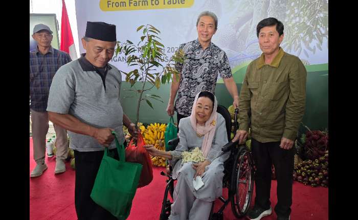 茂物市市长Dedie Abdu Rachim主持切东朋饭