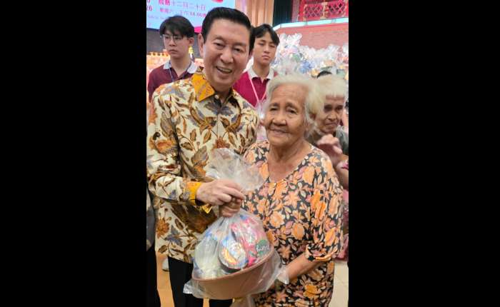 杉振法师代表慧雄大和尚致辞