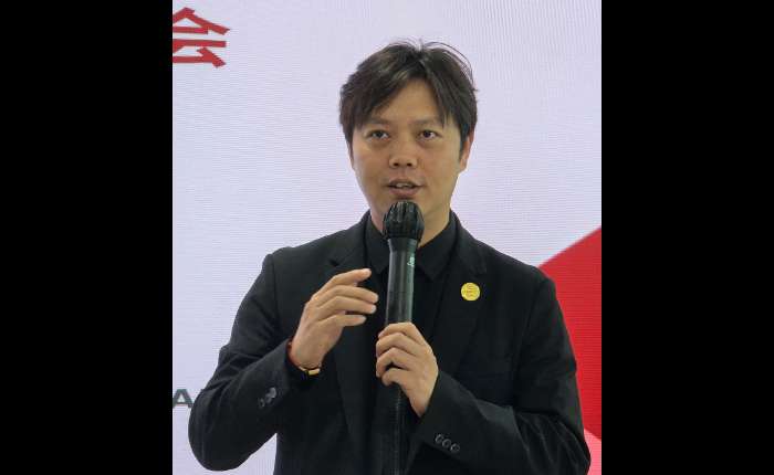 熊粲欣致辞