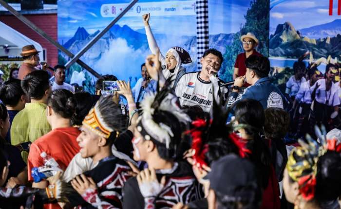 来自印尼的艺术家和表演团队轮番登台