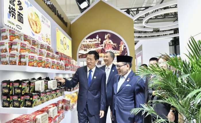 参观印尼撈麵(營多) Indofood展台