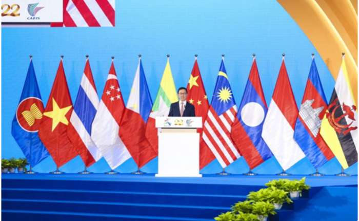 9月17日上午，国家副主席韩正在广西南宁出席第22届中国—东盟博览会暨中国—东盟商务与投资峰会开幕式并致辞。新华社记者 丁林 摄