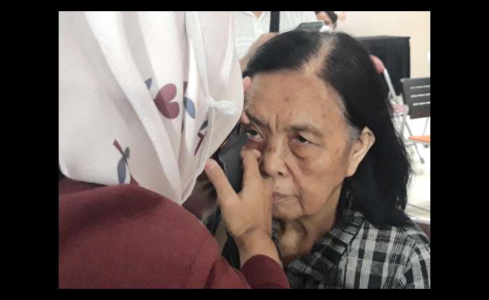 助力老人重见光明