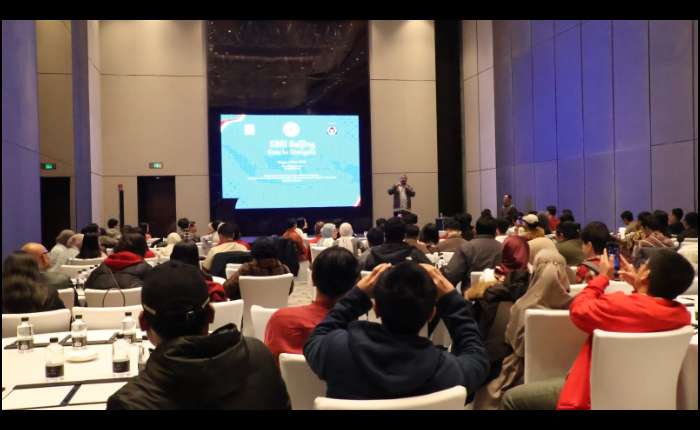 印尼公民进行面对面的交流